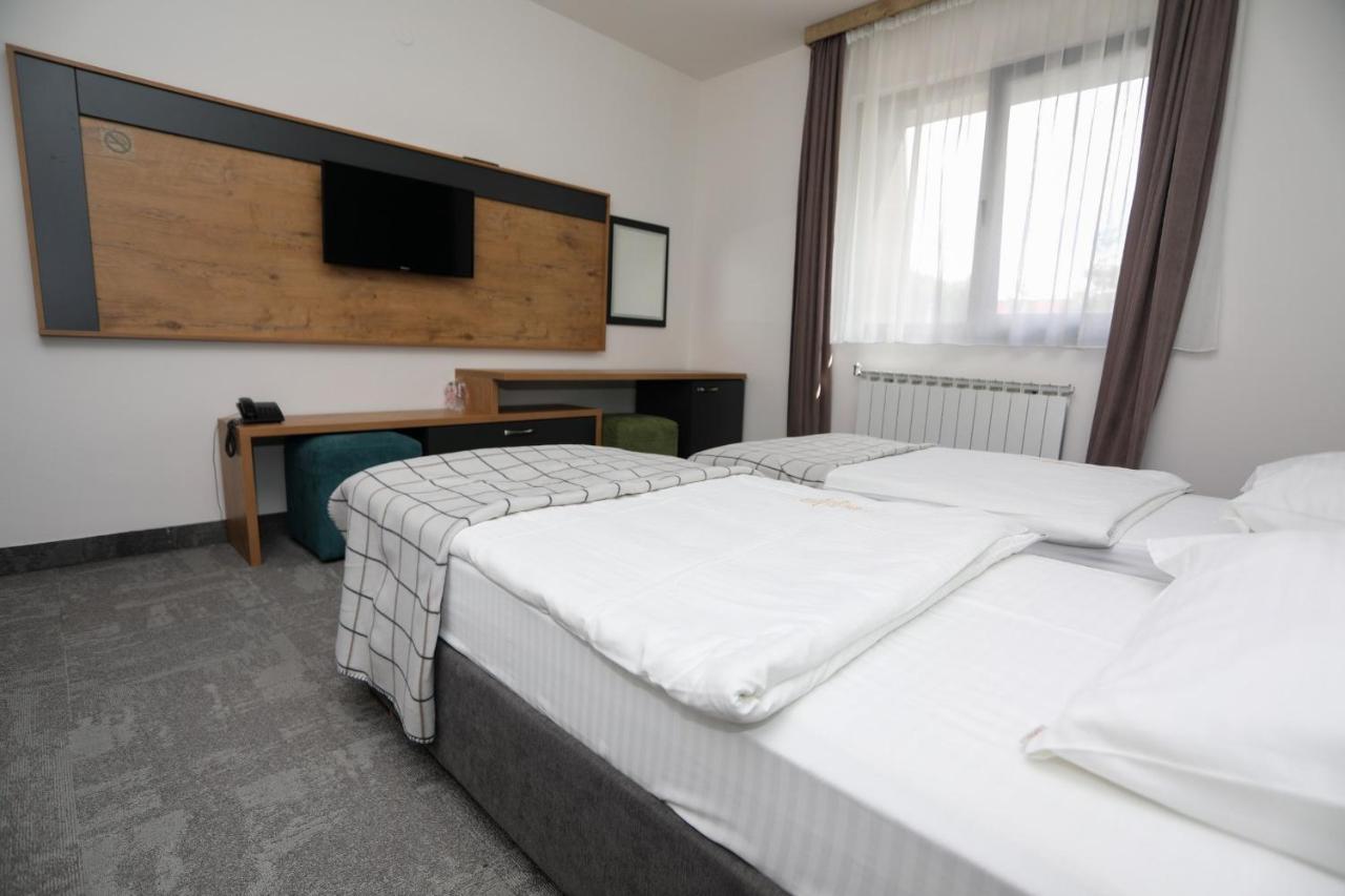 Hotel Board Jahorina Extérieur photo